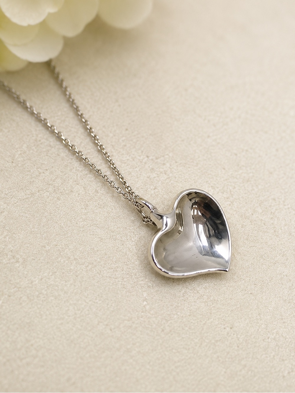 TIFFANY & Co. E. Peretti Concave Heart Necklace - Picture 3 of 6